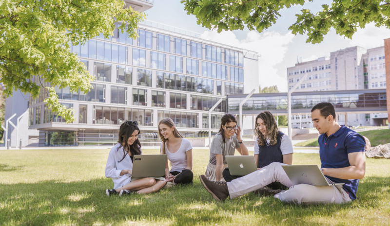 LMT skelbia naują programą – galimybė studentams vasarą mokytis užsienyje